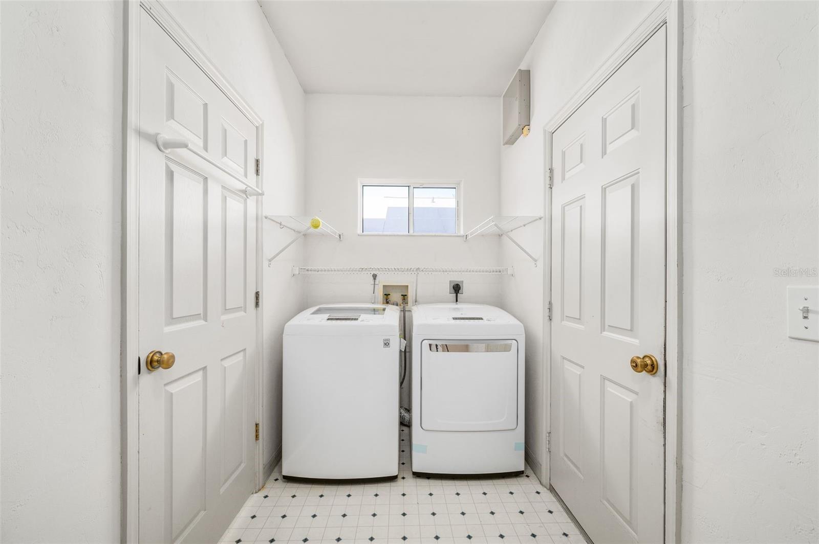 Image 31 of 49 For 4360 36th Terrace