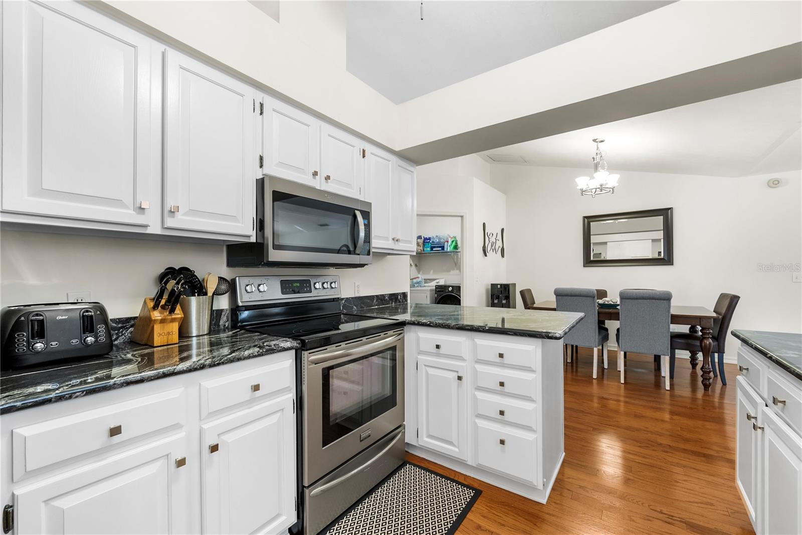 Image 11 of 33 For 11409 8th Place