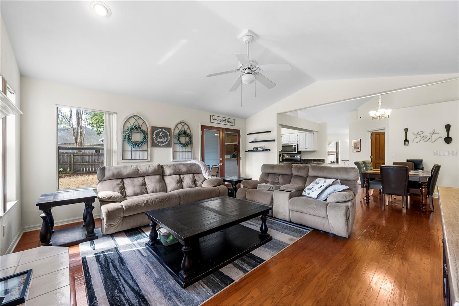 Image 13 of 33 For 11409 8th Place