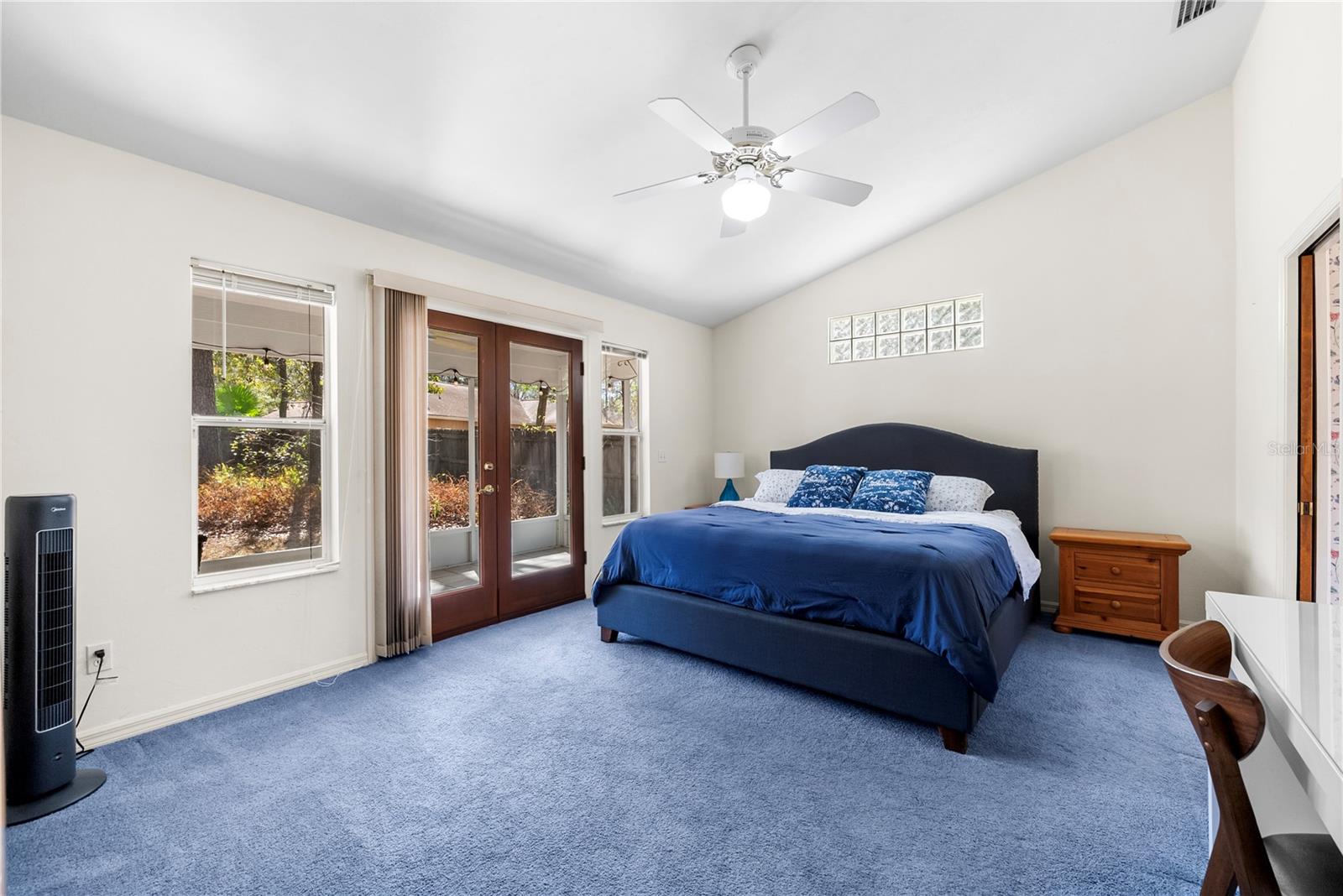 Image 16 of 33 For 11409 8th Place