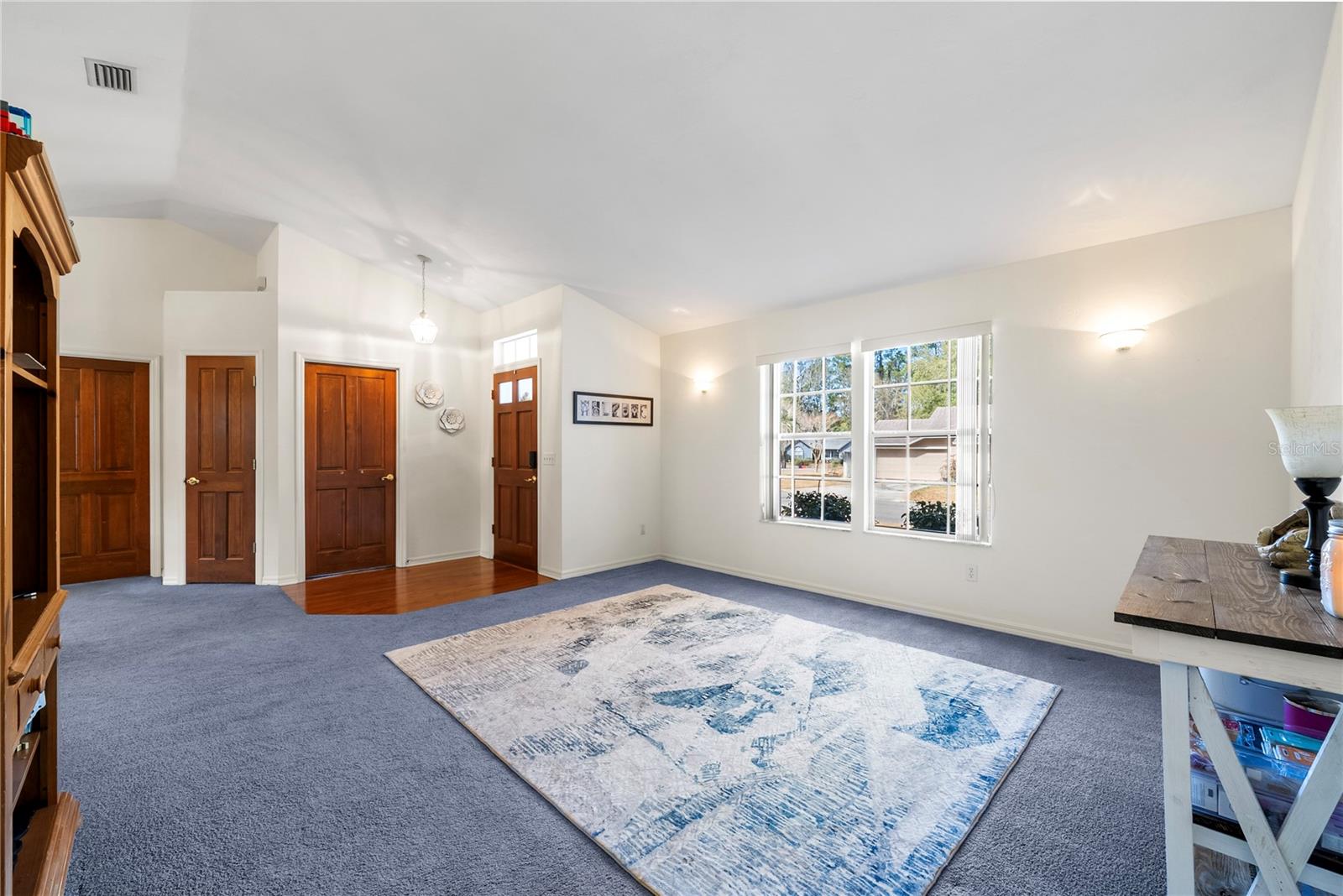 Image 6 of 33 For 11409 8th Place