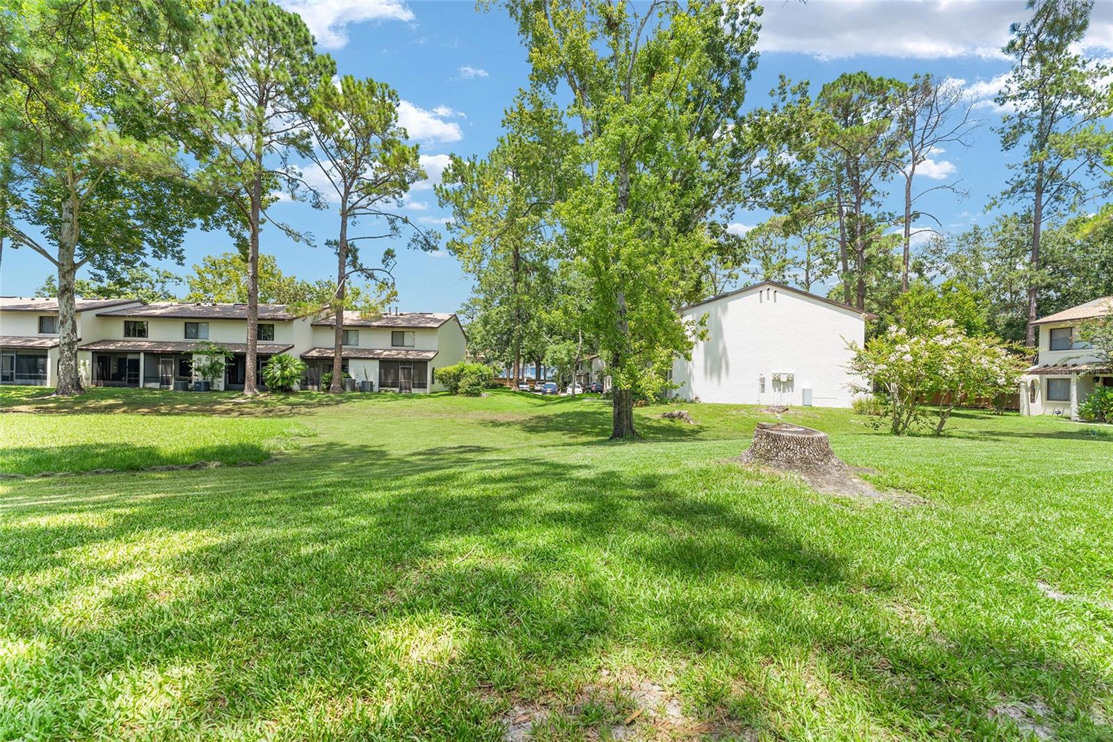 Image 28 of 28 For 2635 35 Place 604