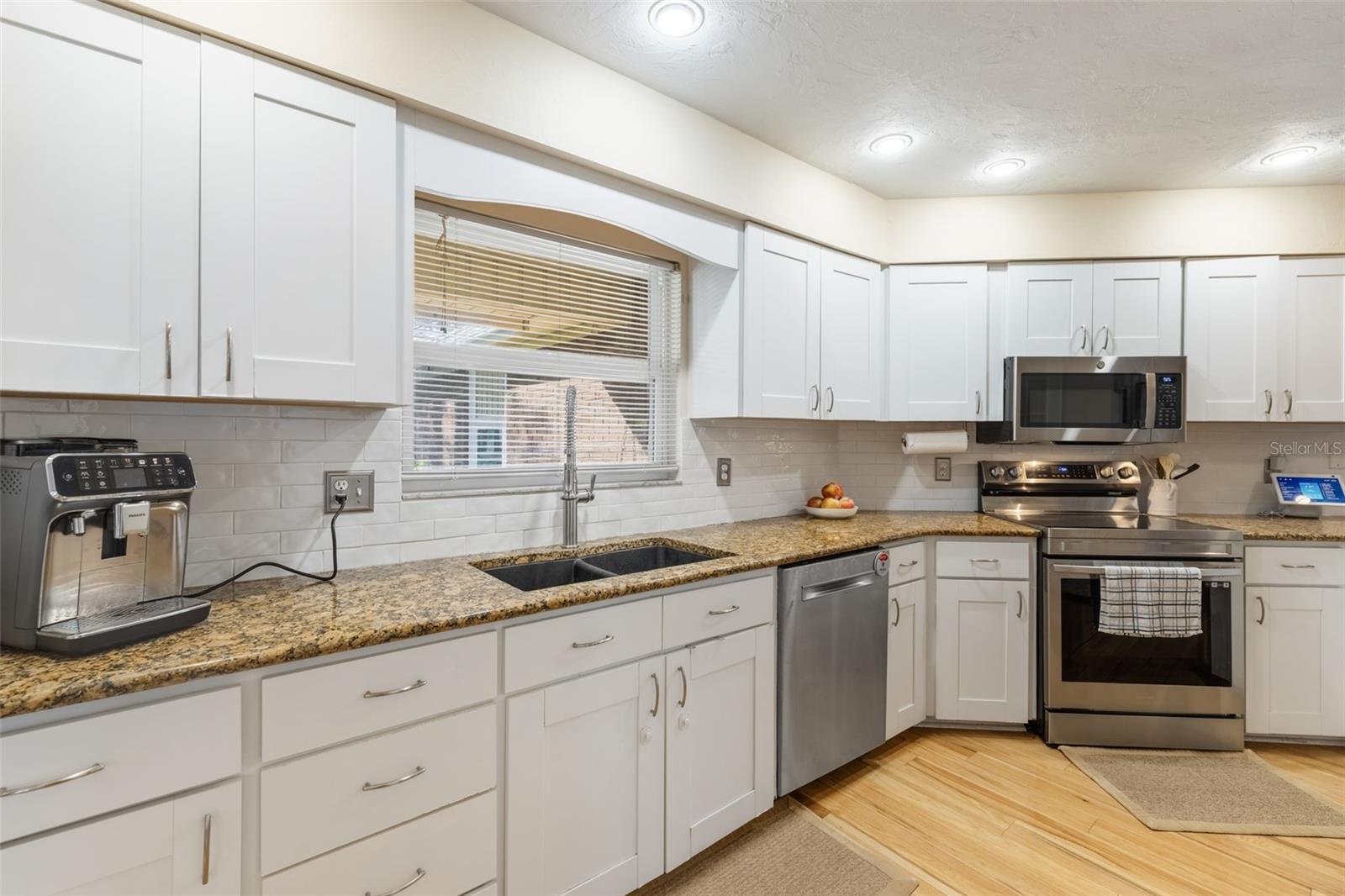 Image 10 of 58 For 2334 15th Place