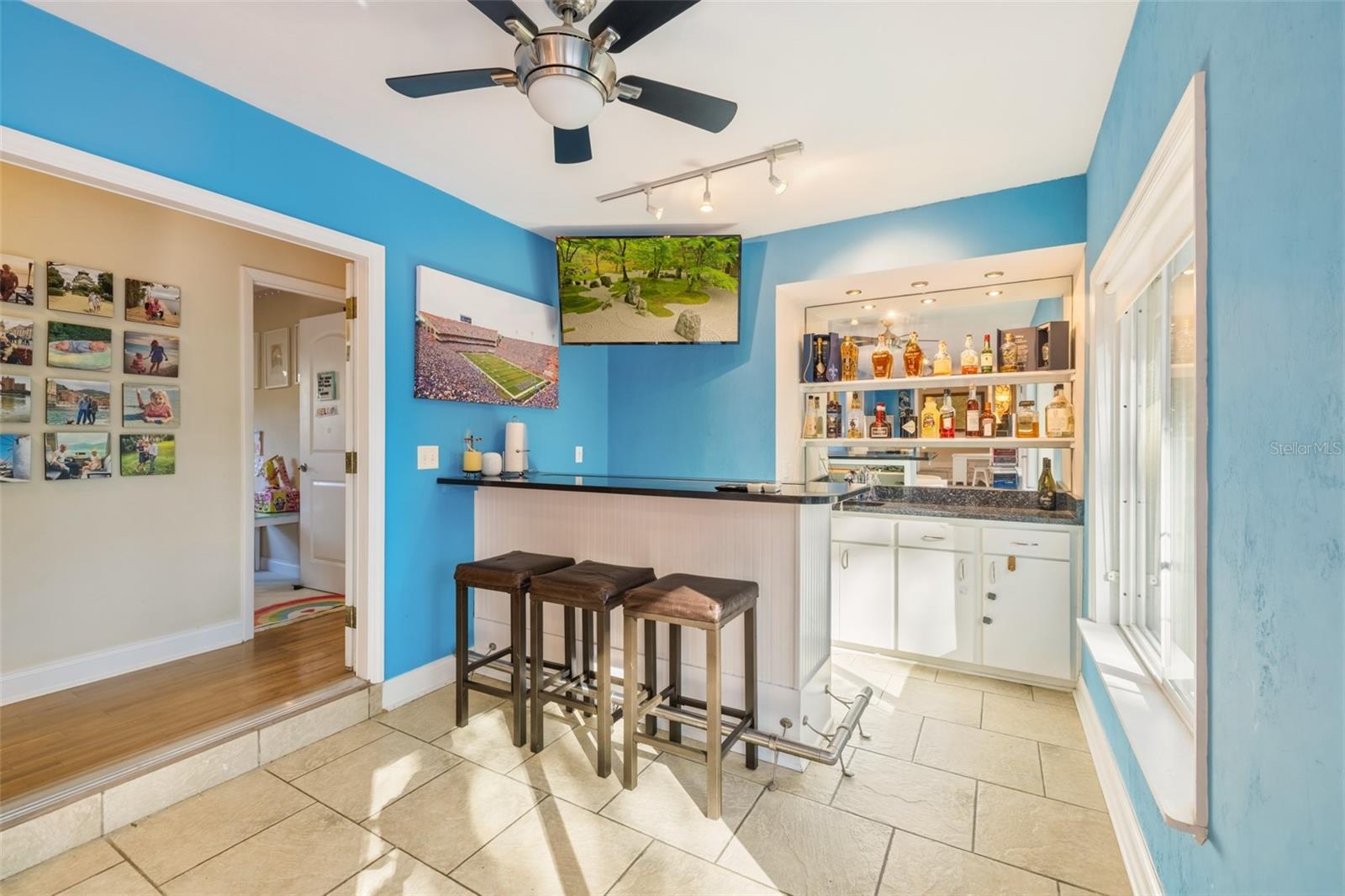 Image 19 of 58 For 2334 15th Place