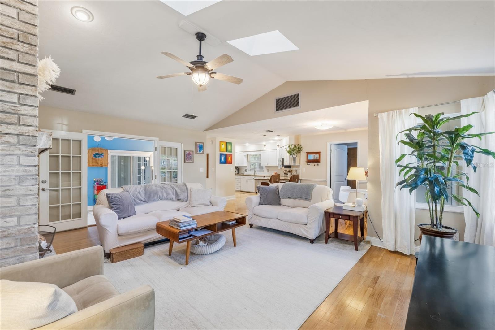 Image 8 of 58 For 2334 15th Place