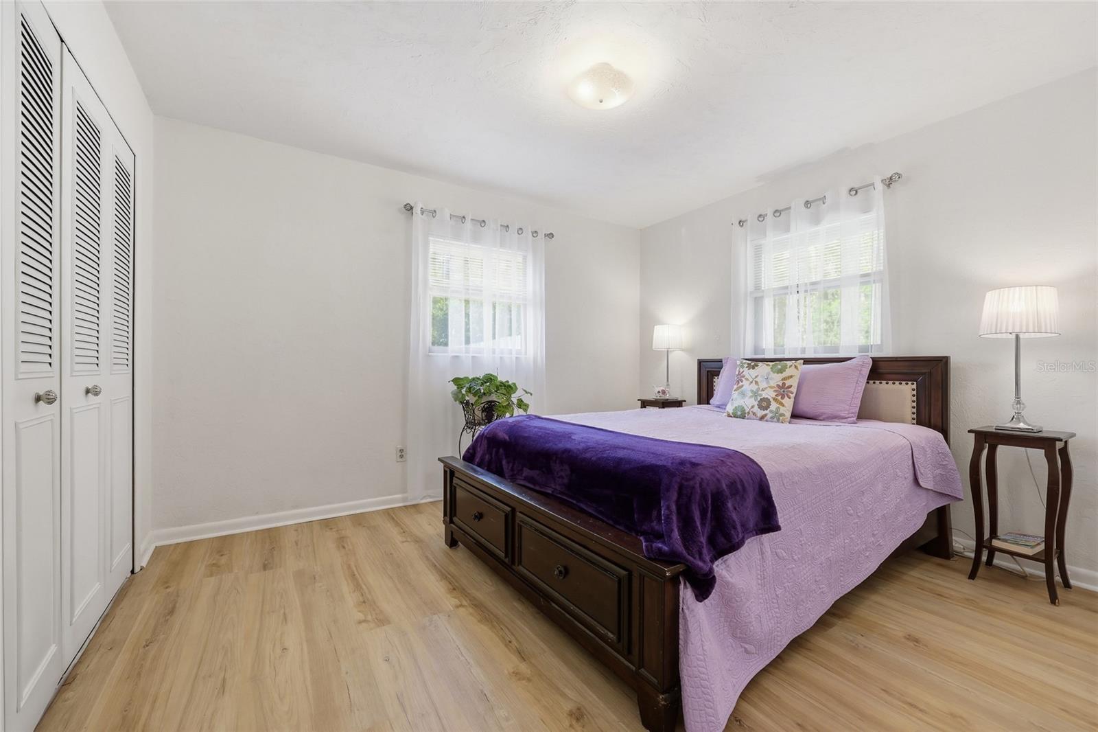 Image 19 of 26 For 6526 33rd Terrace