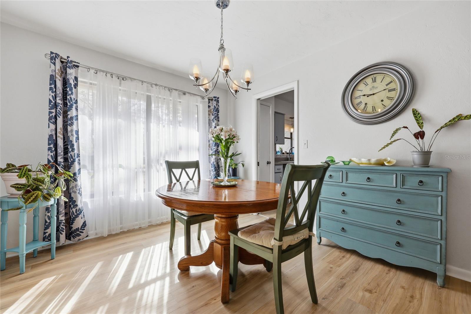 Image 5 of 26 For 6526 33rd Terrace