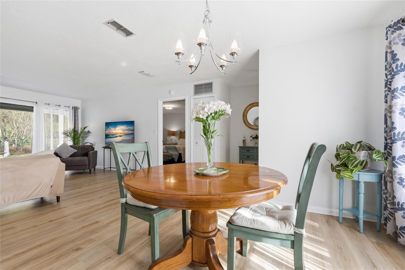 Image 6 of 26 For 6526 33rd Terrace