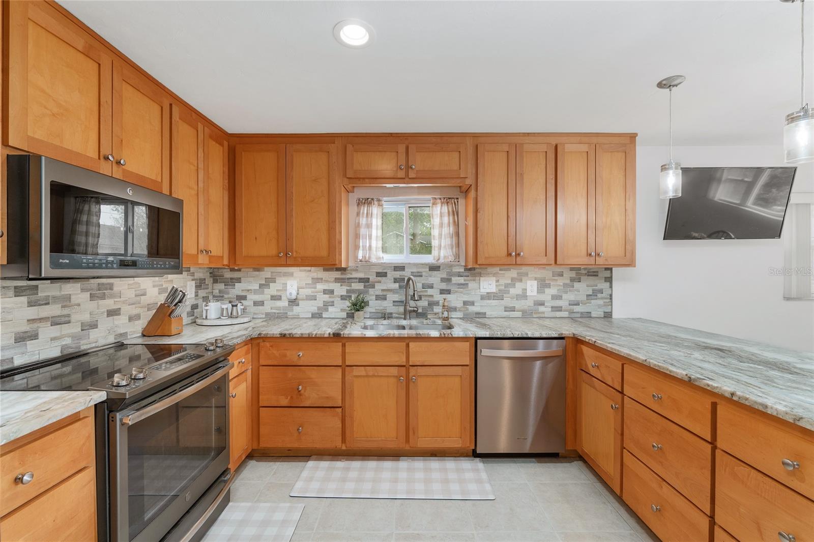 Image 14 of 48 For 14404 145th Terrace