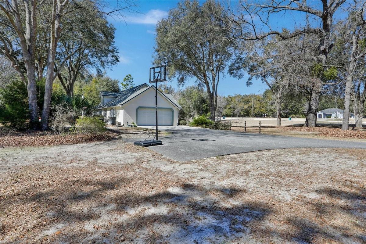 Image 13 of 39 For 422 Magnolia Lane