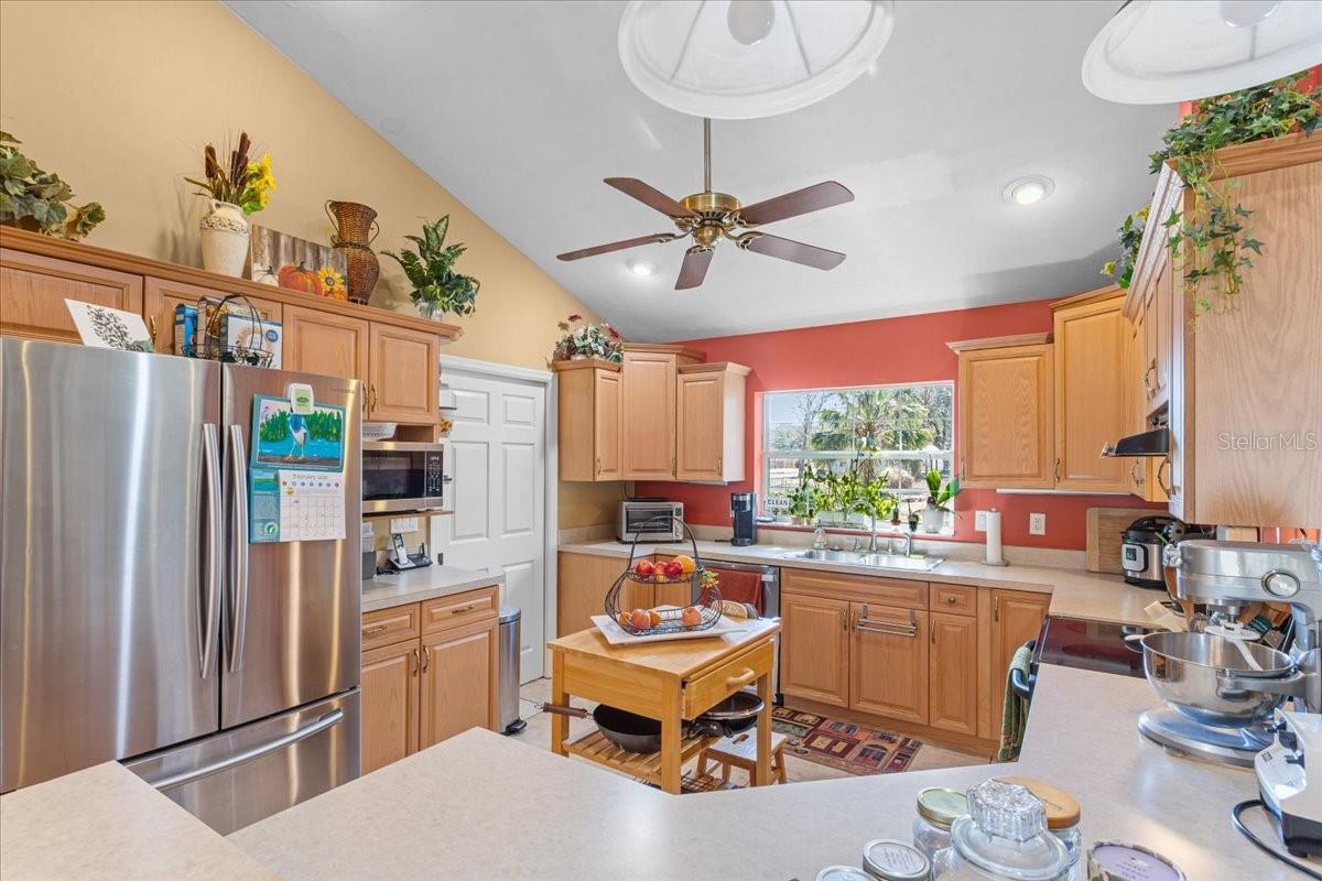 Image 22 of 39 For 422 Magnolia Lane