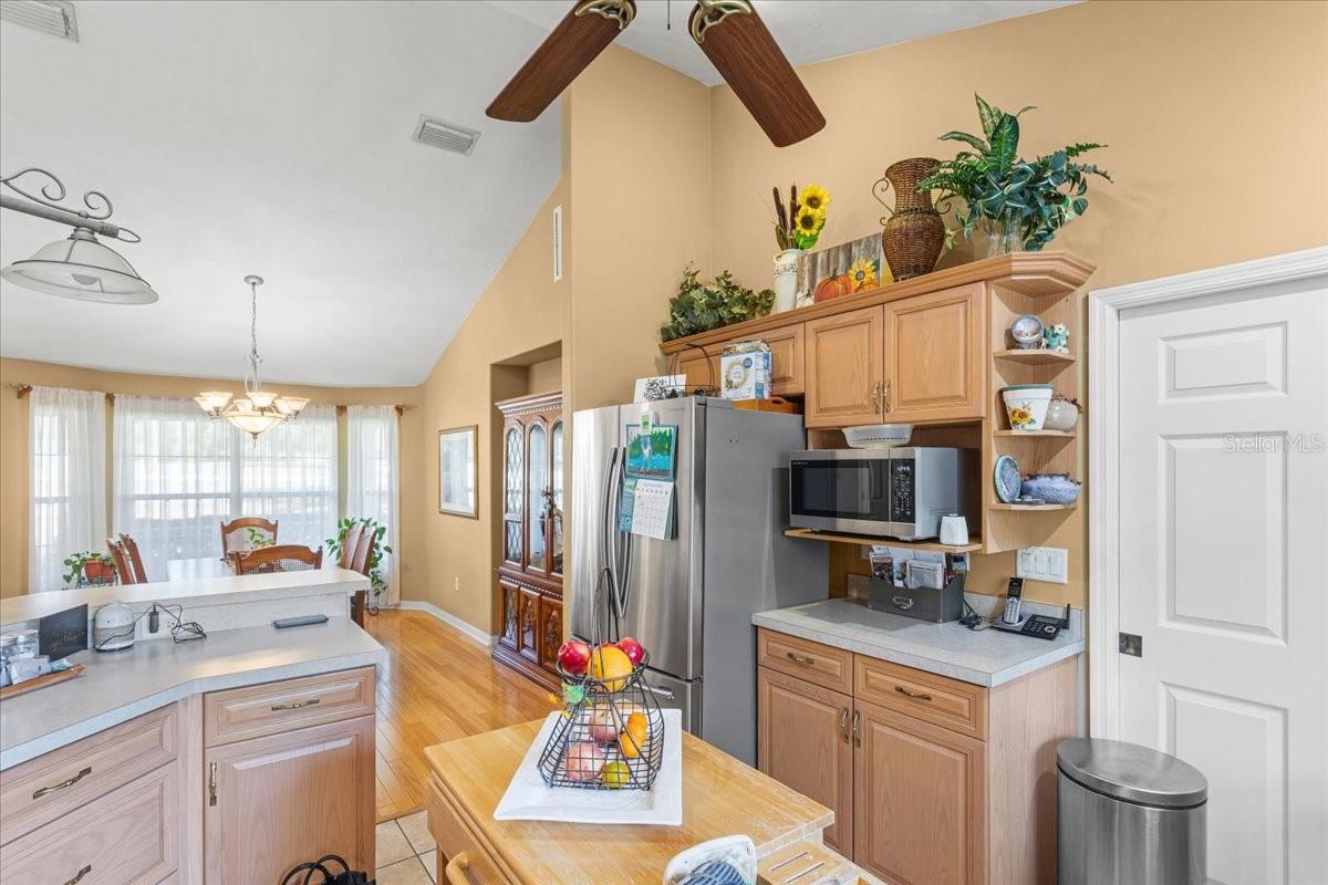 Image 25 of 39 For 422 Magnolia Lane