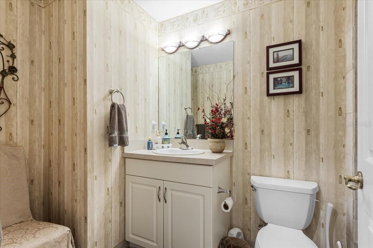 Image 27 of 39 For 422 Magnolia Lane