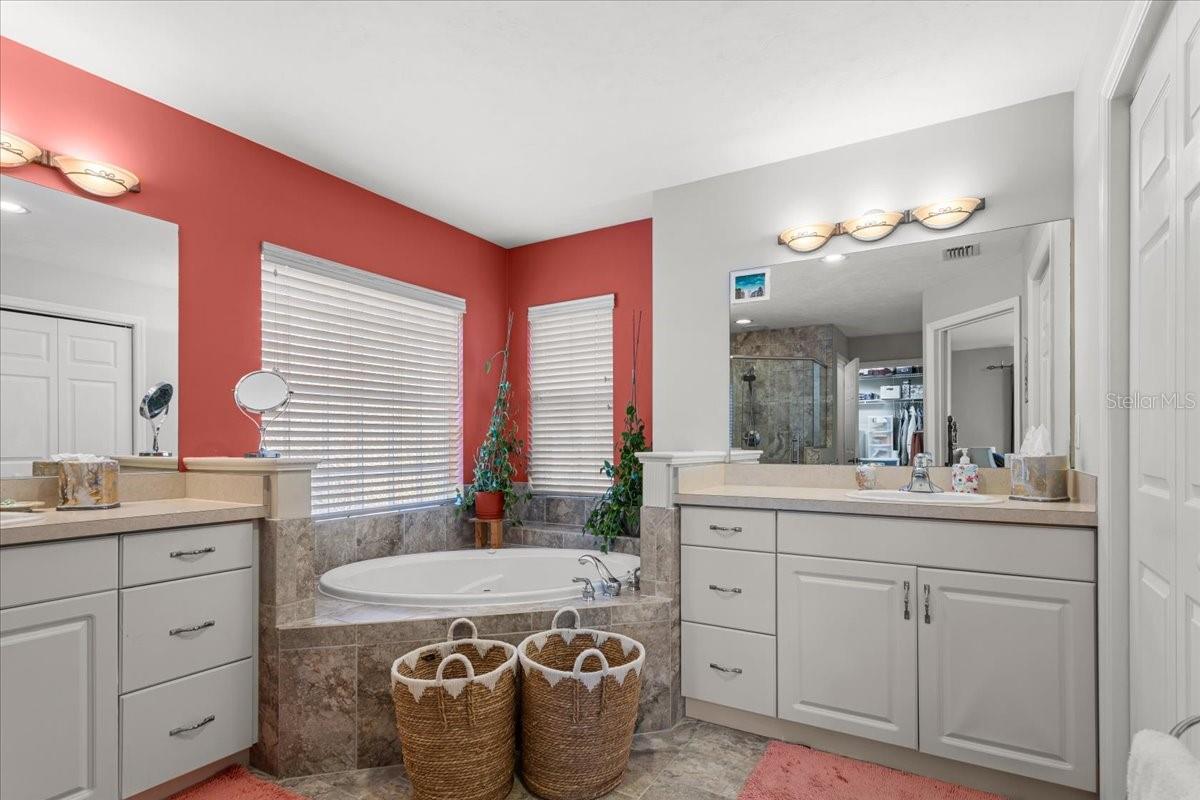 Image 31 of 39 For 422 Magnolia Lane