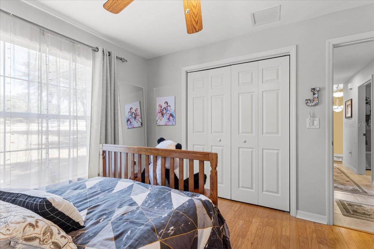 Image 37 of 39 For 422 Magnolia Lane