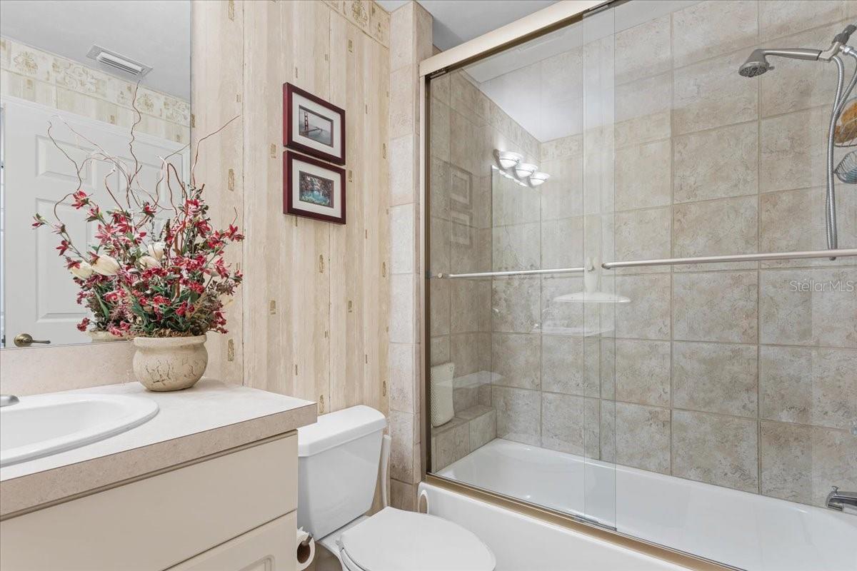 Image 38 of 39 For 422 Magnolia Lane