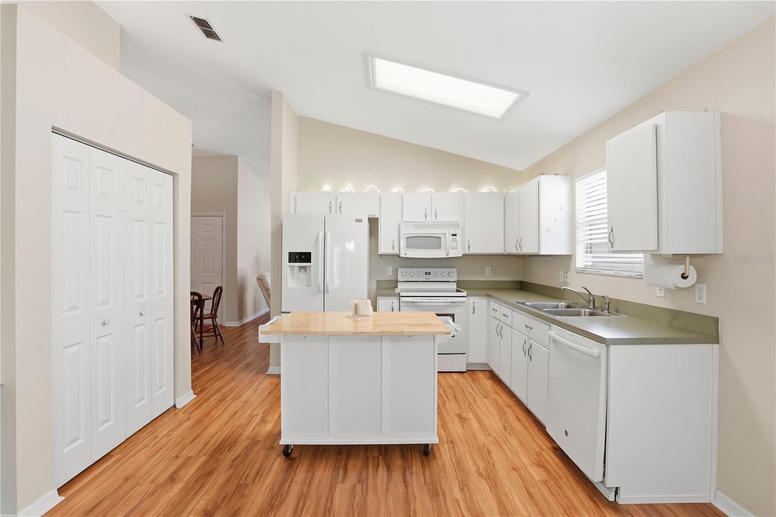 Image 8 of 26 For 2016 50th Place