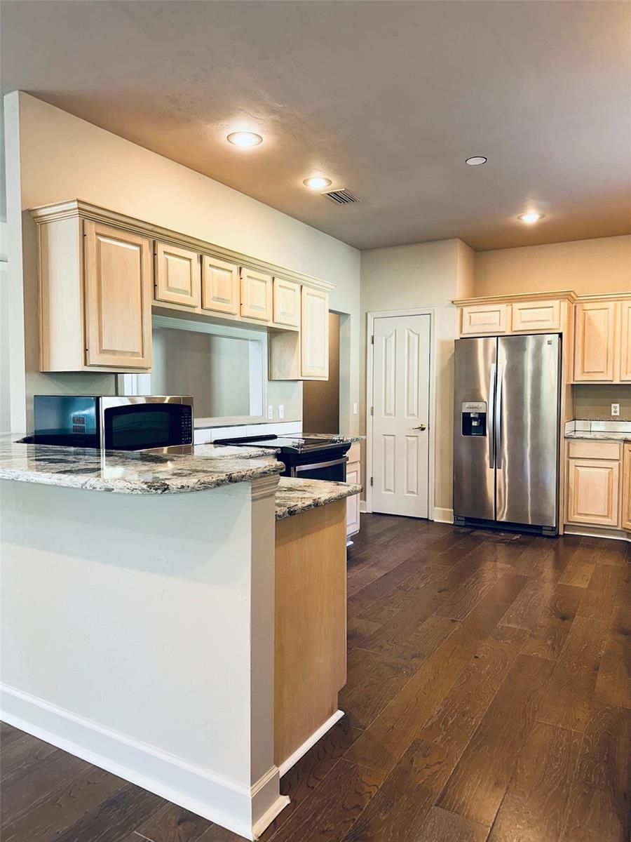 Image 7 of 26 For 10947 Palmetto Boulevard