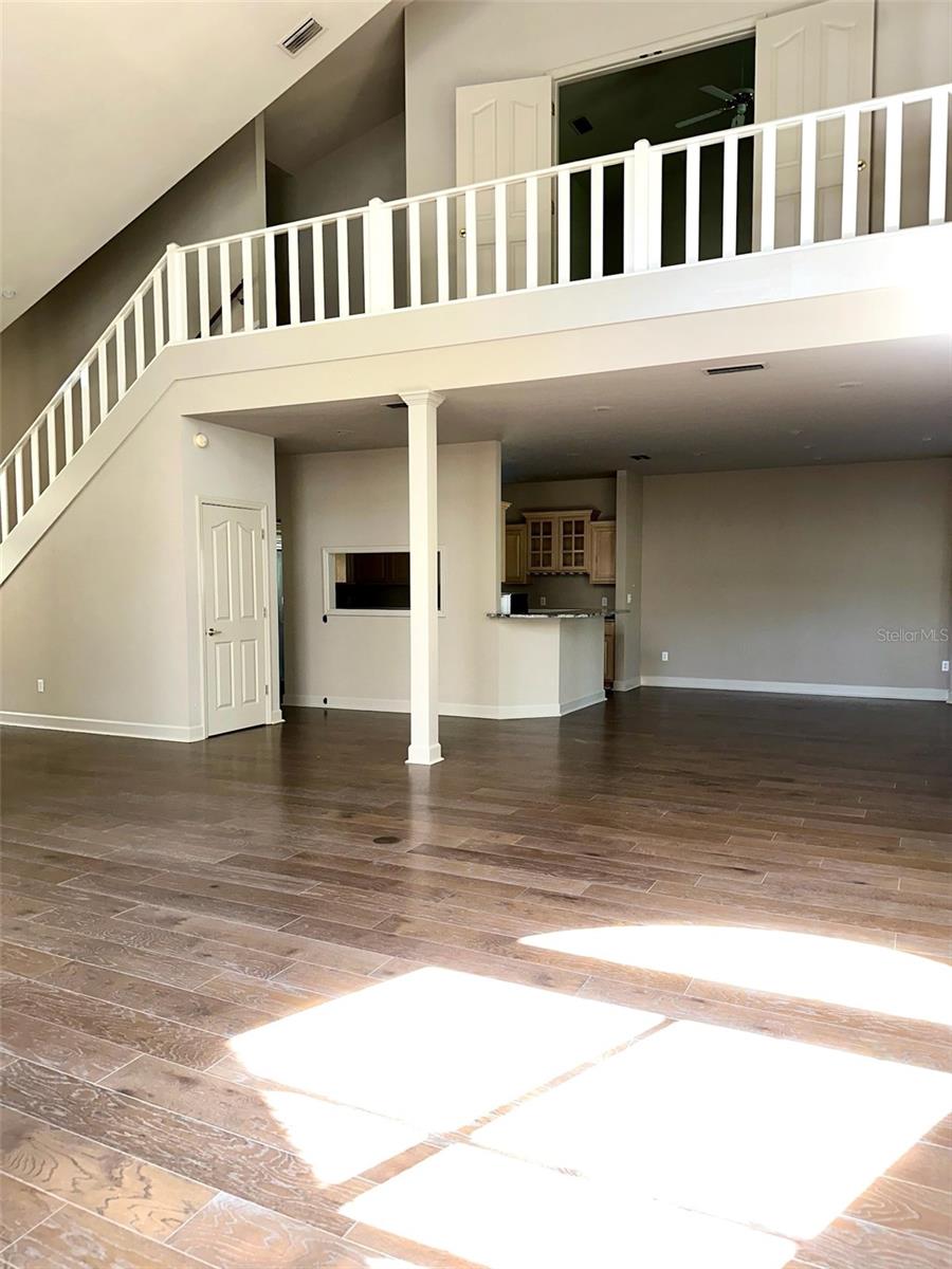 Image 9 of 26 For 10947 Palmetto Boulevard