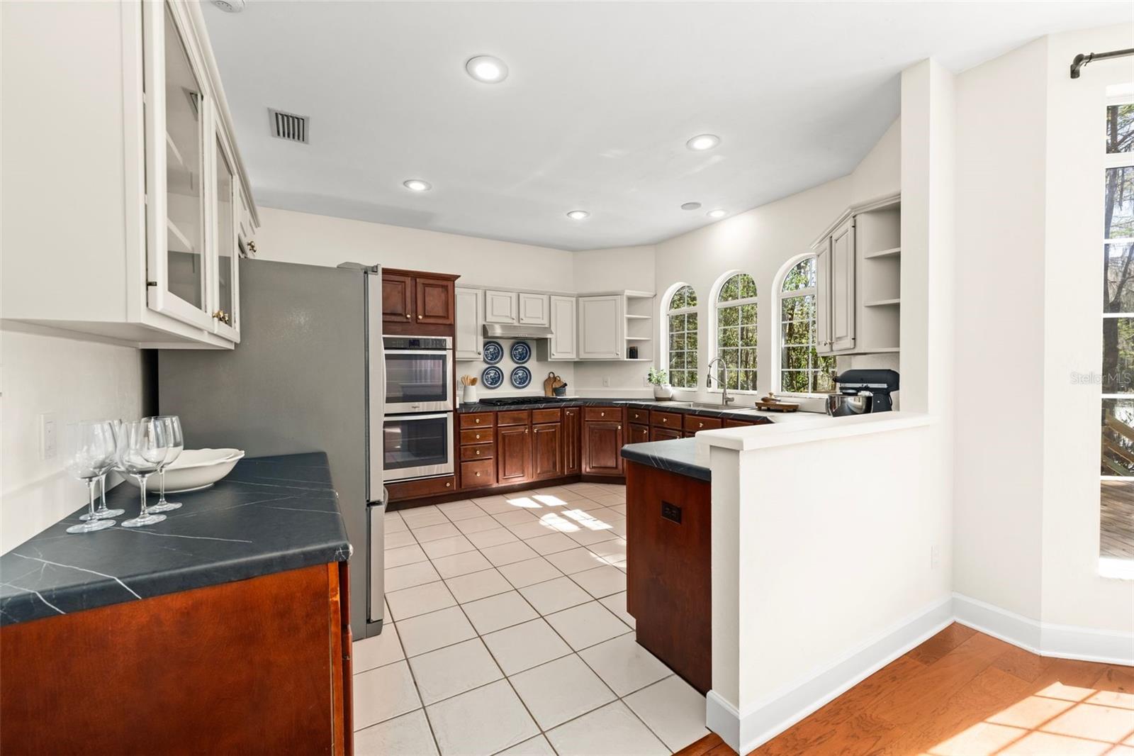 Image 14 of 62 For 3201 58th Boulevard