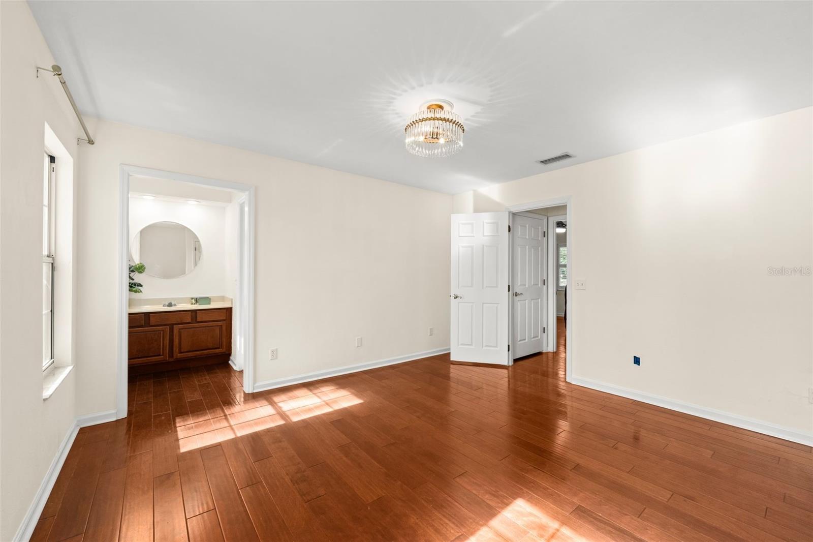 Image 39 of 62 For 3201 58th Boulevard