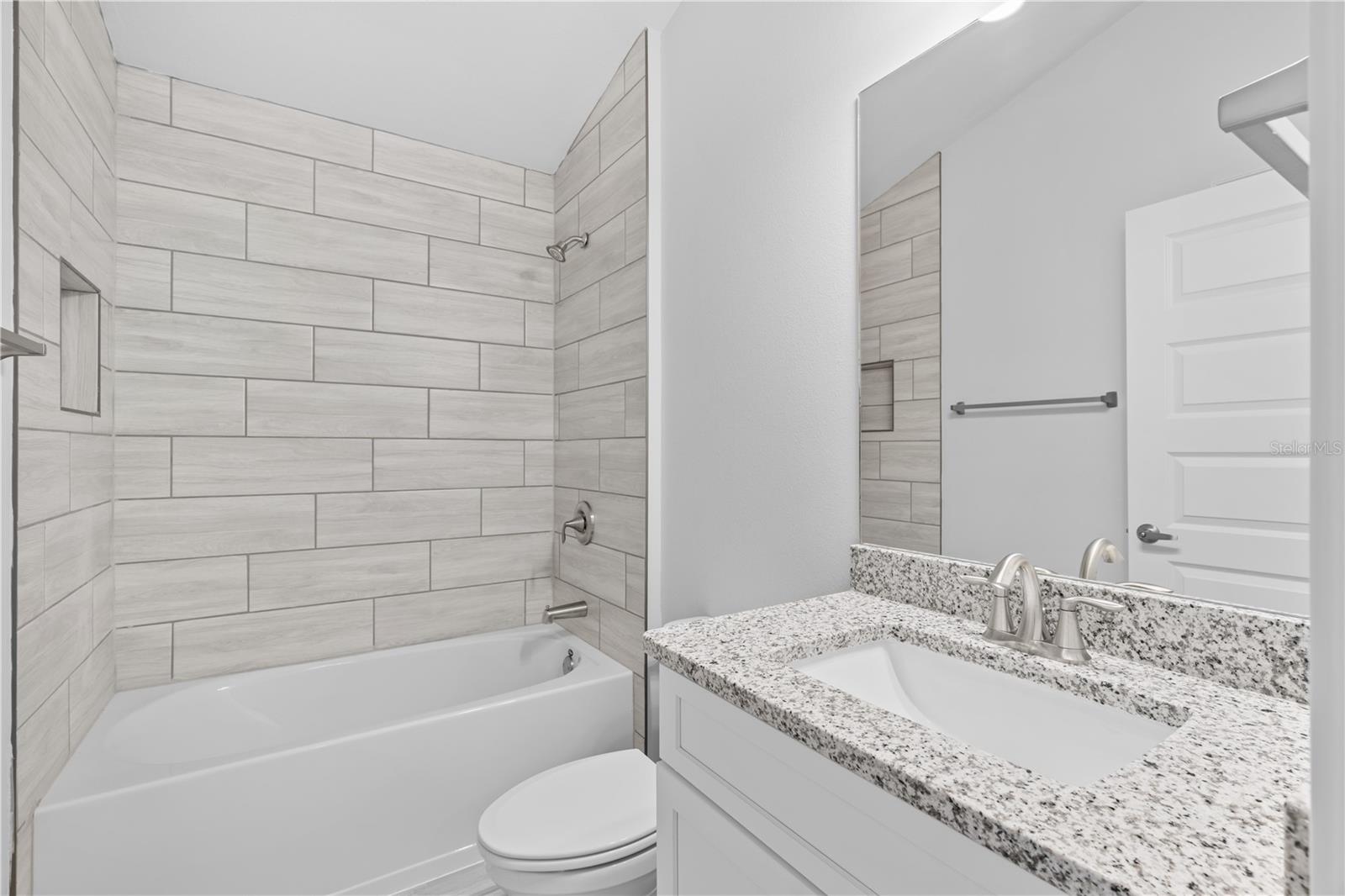 Image 19 of 21 For 13658 150th Circle