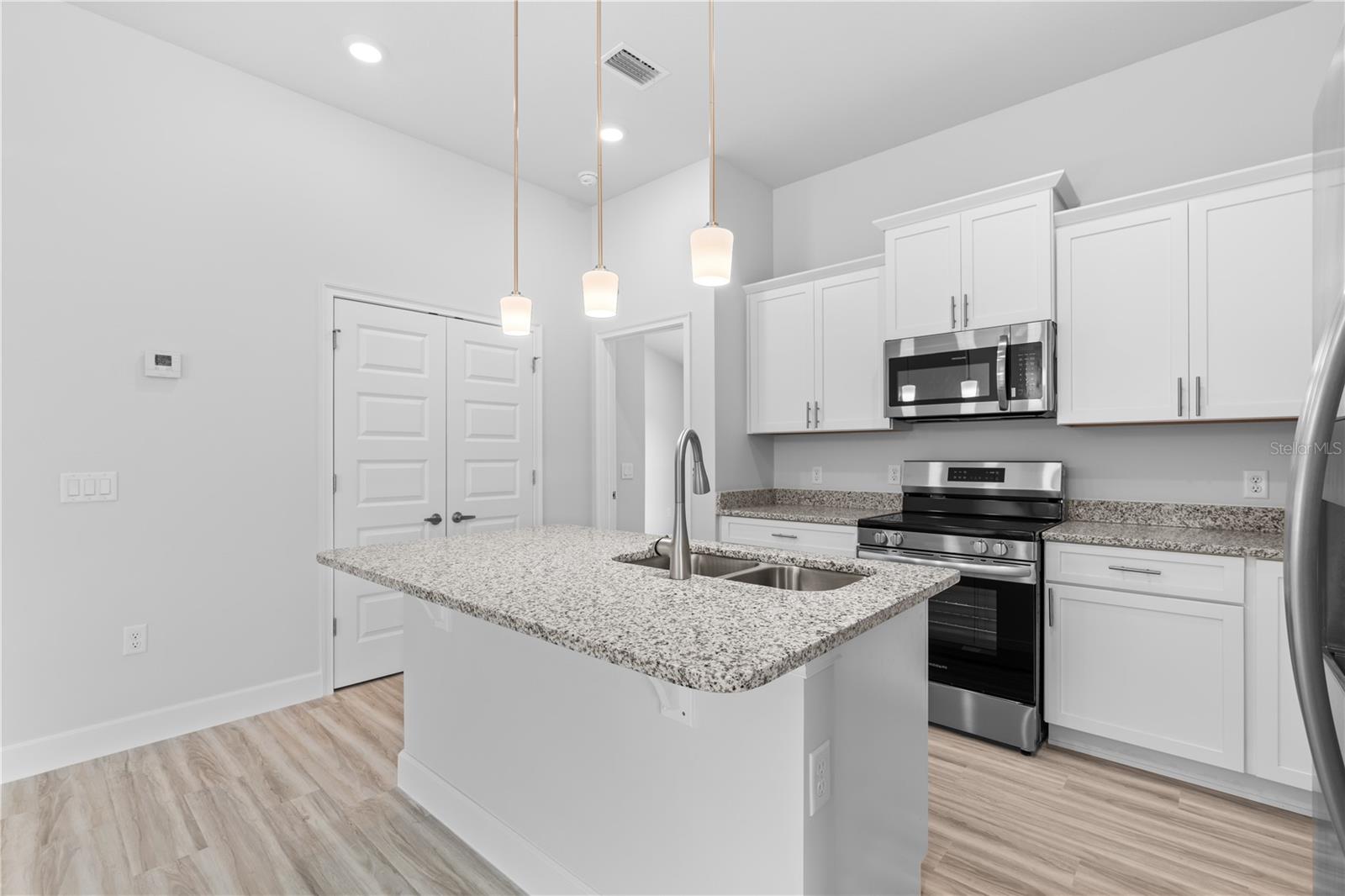 Image 9 of 21 For 13658 150th Circle