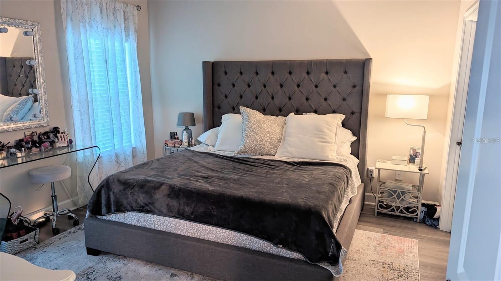 Image 8 of 17 For 12628 11th Place