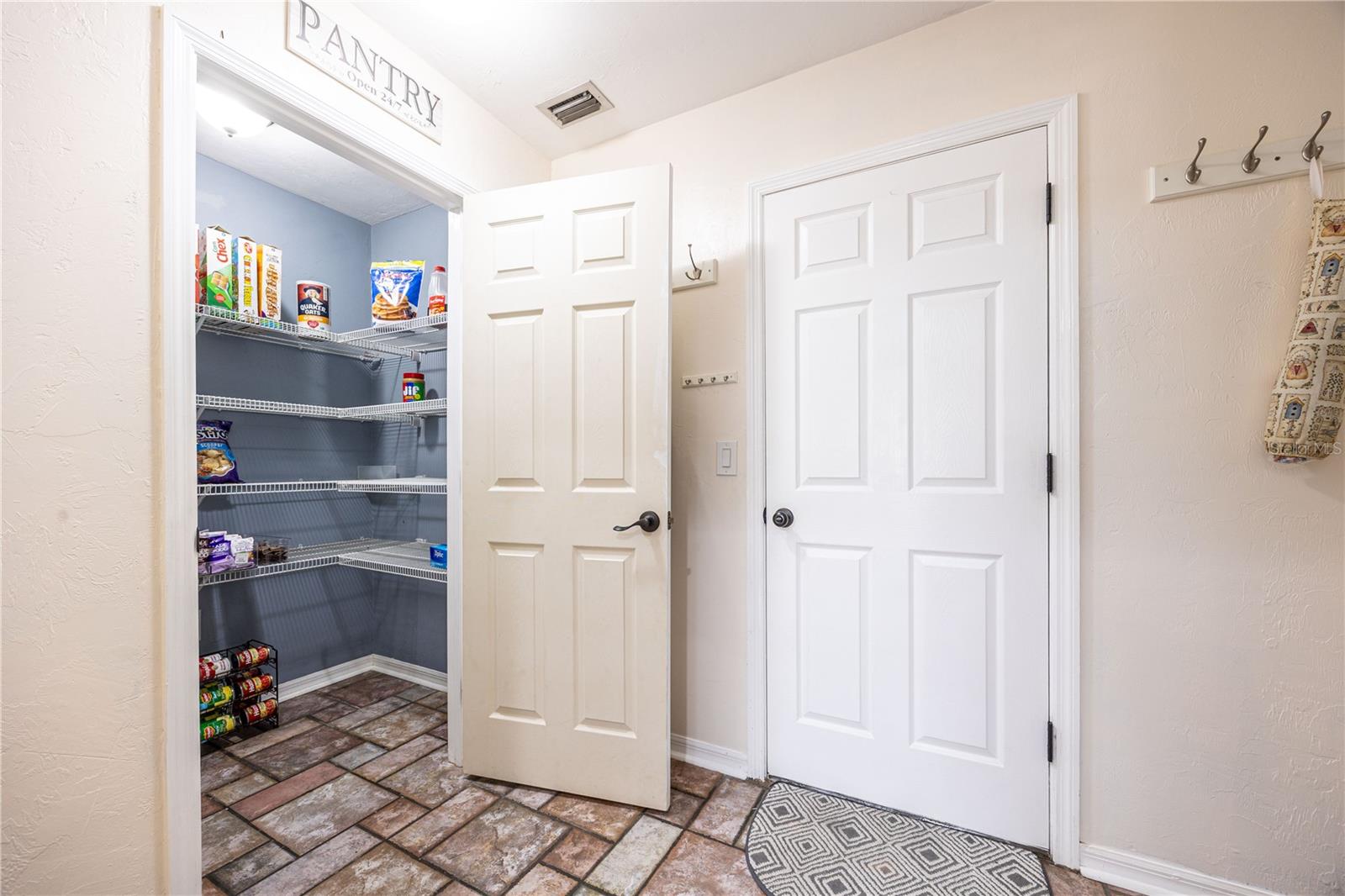 Image 10 of 66 For 2440 52nd Place