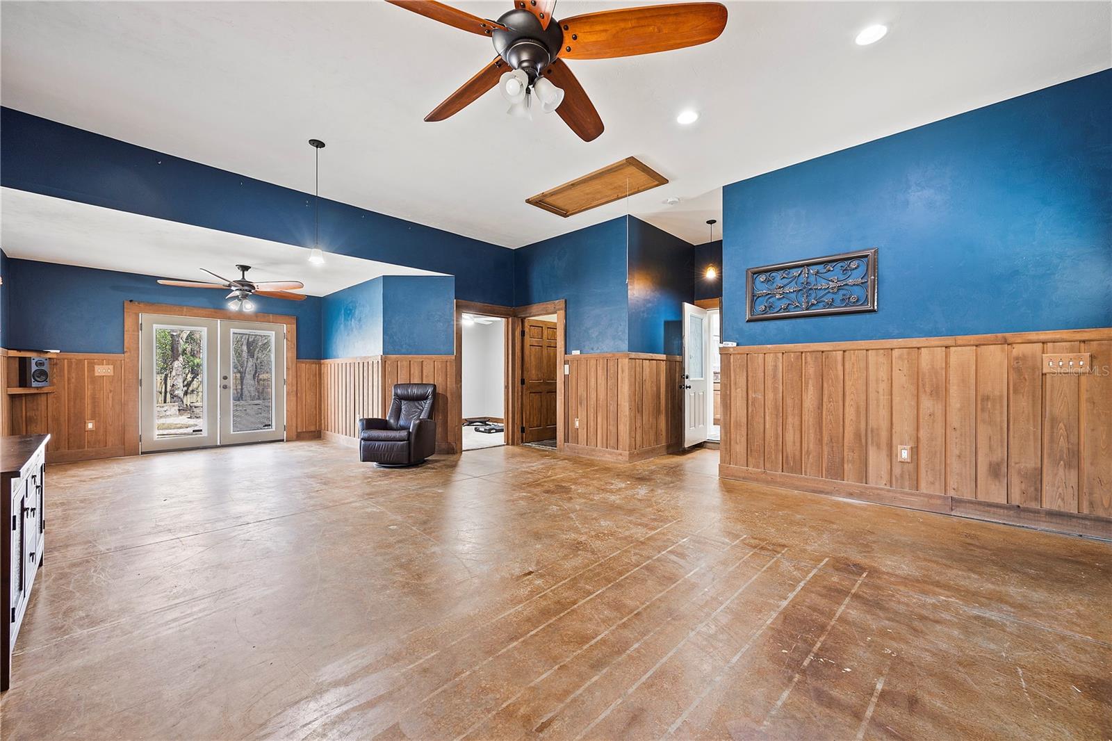 Image 33 of 66 For 2440 52nd Place