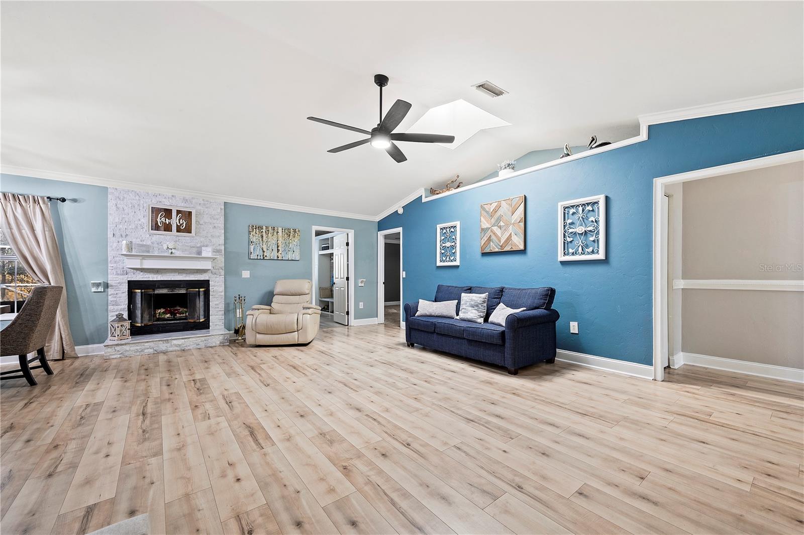 Image 4 of 66 For 2440 52nd Place