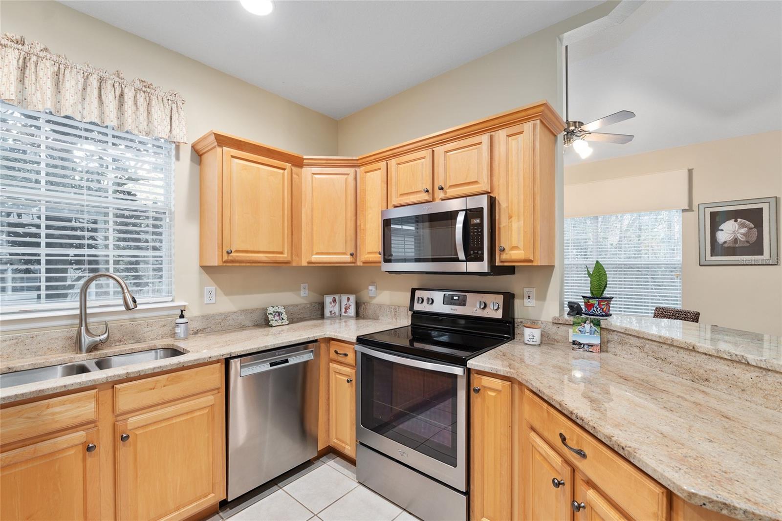 Image 17 of 38 For 3941 8th Avenue