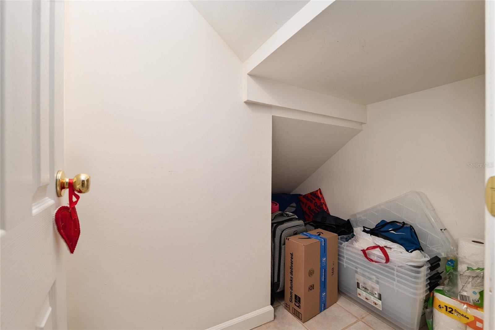 Image 36 of 38 For 3941 8th Avenue