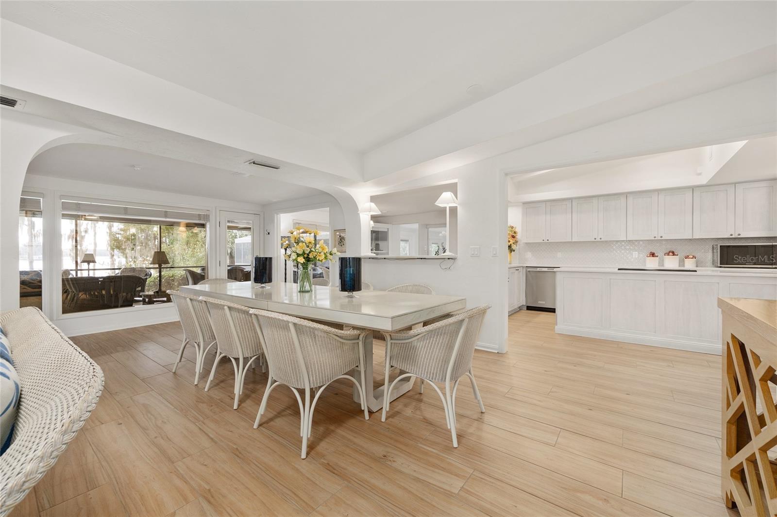 Image 11 of 78 For 715 Seminole Ridge Road 1