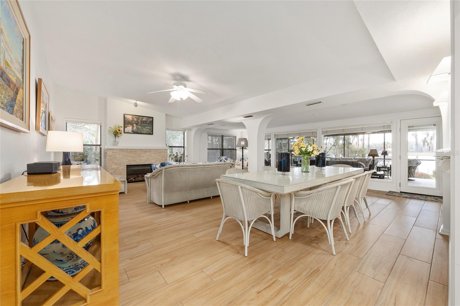 Image 13 of 78 For 715 Seminole Ridge Road 1