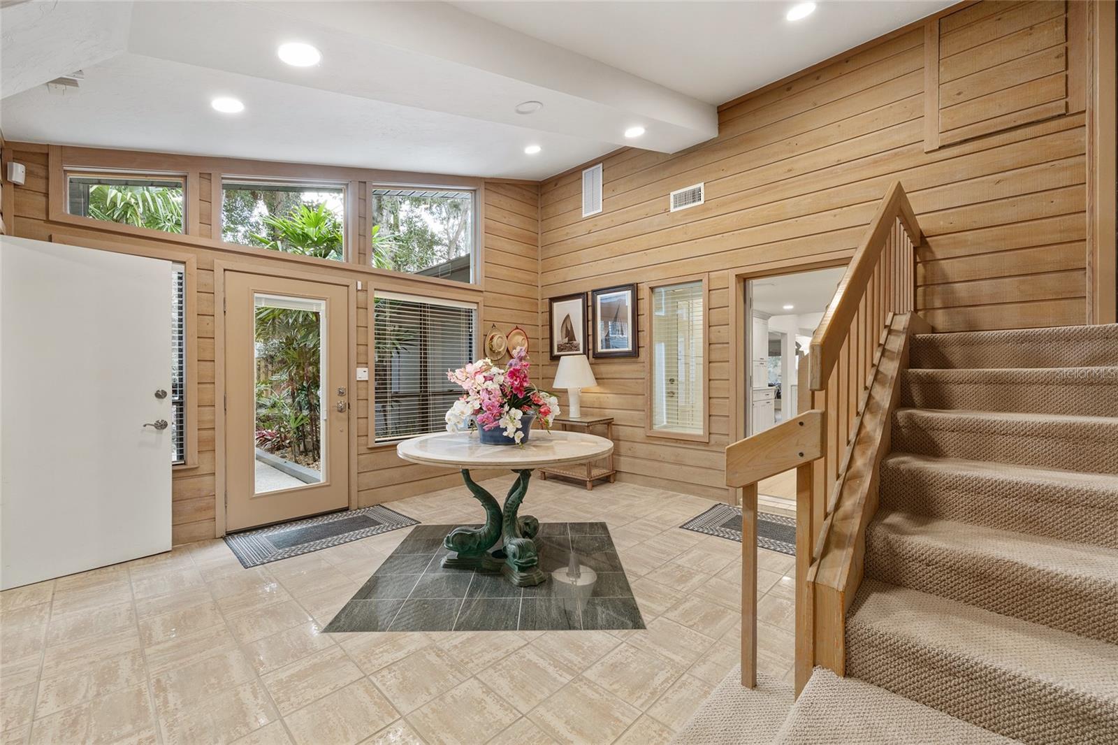 Image 4 of 78 For 715 Seminole Ridge Road 1