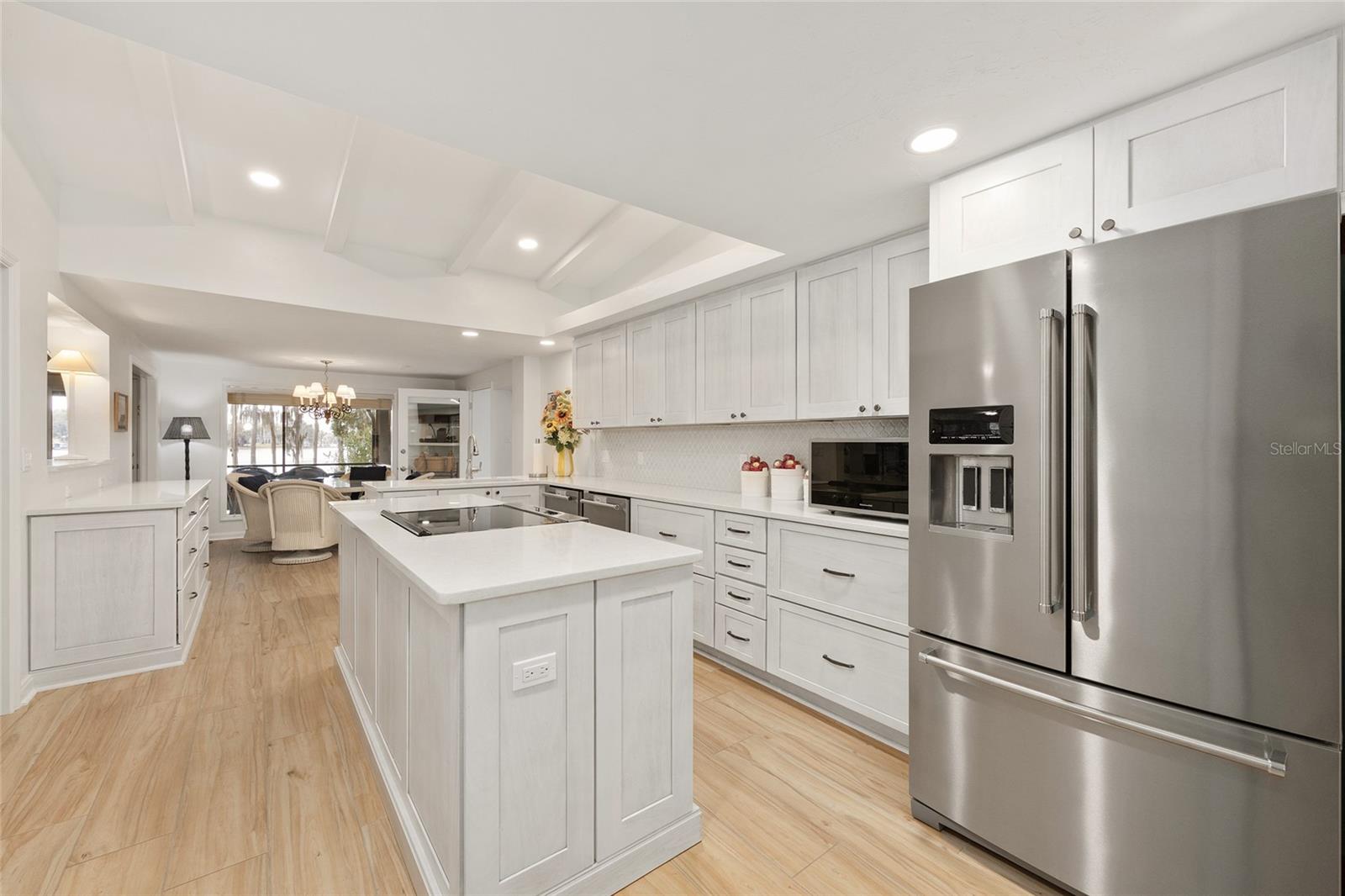 Image 6 of 78 For 715 Seminole Ridge Road 1