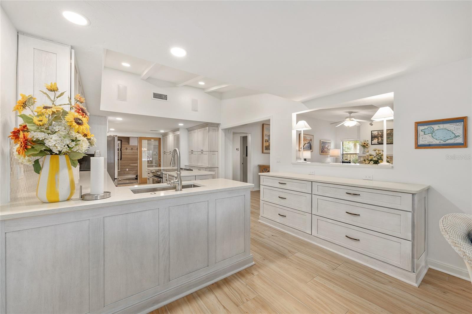 Image 9 of 78 For 715 Seminole Ridge Road 1