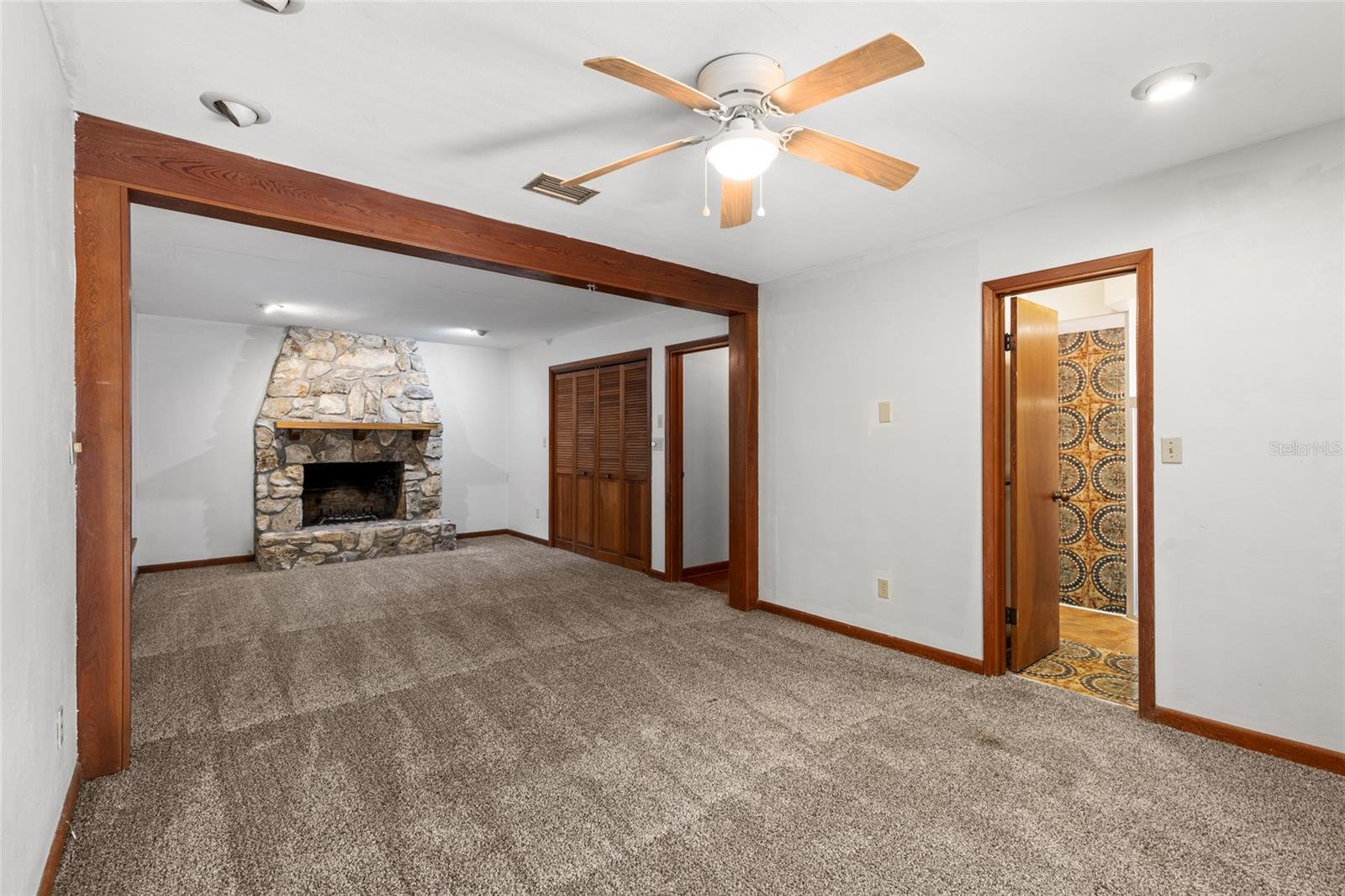 Image 18 of 26 For 2256 9th Place