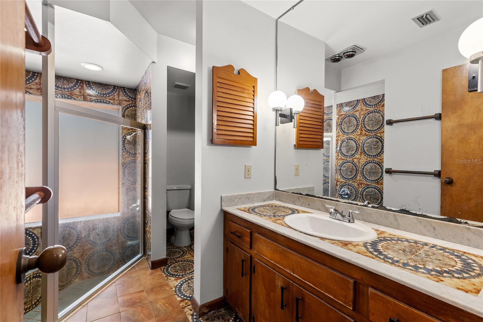 Image 20 of 26 For 2256 9th Place