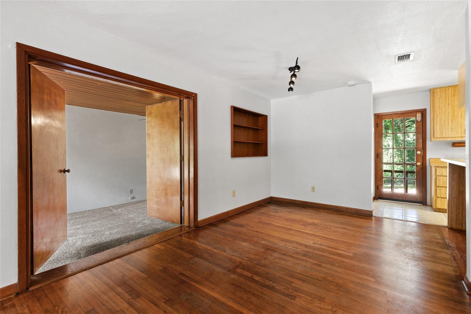 Image 8 of 26 For 2256 9th Place