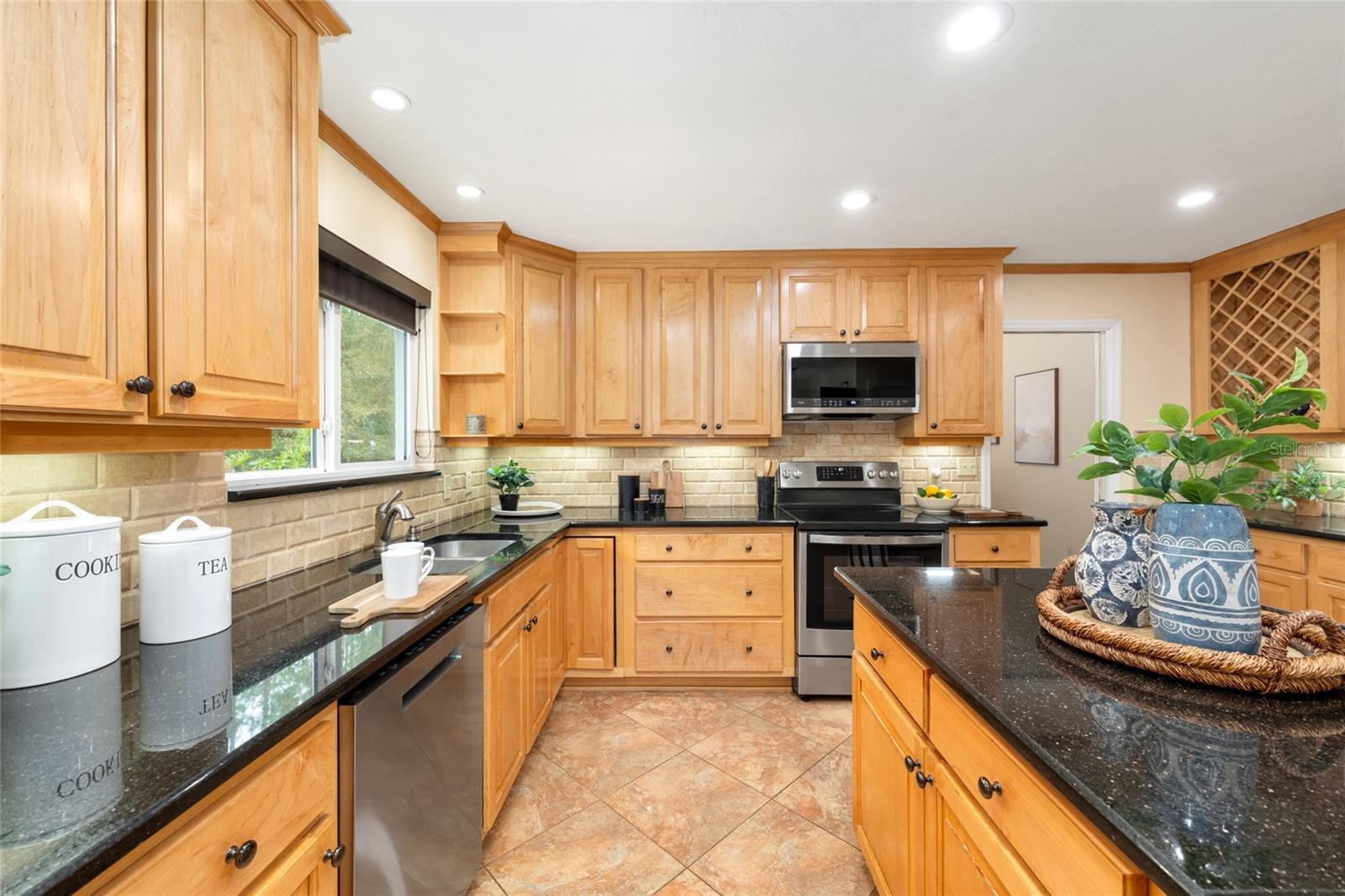 Image 15 of 83 For 3602 84th Street