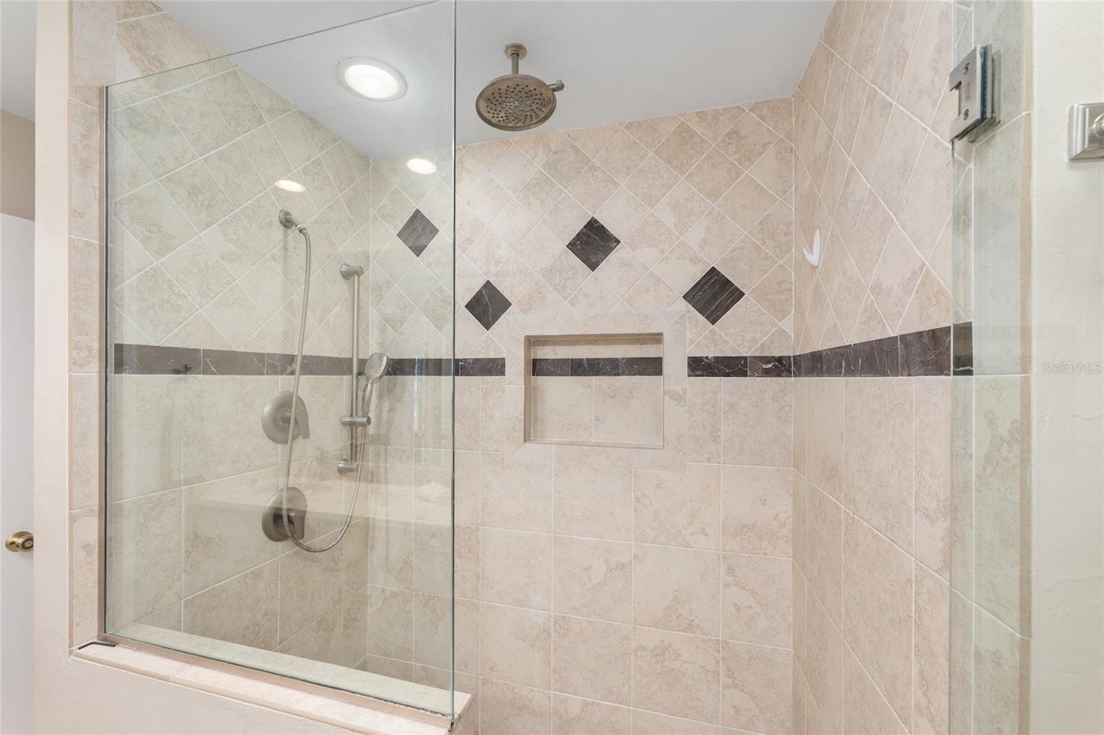 Image 29 of 83 For 3602 84th Street