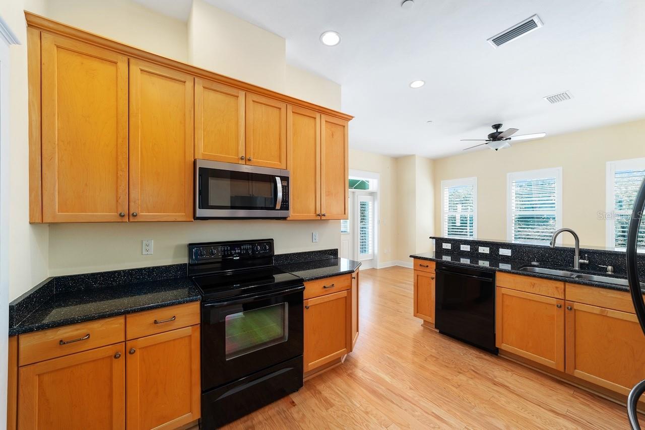 Image 13 of 40 For 107 4th Street