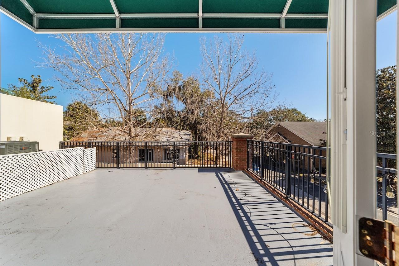 Image 33 of 40 For 107 4th Street