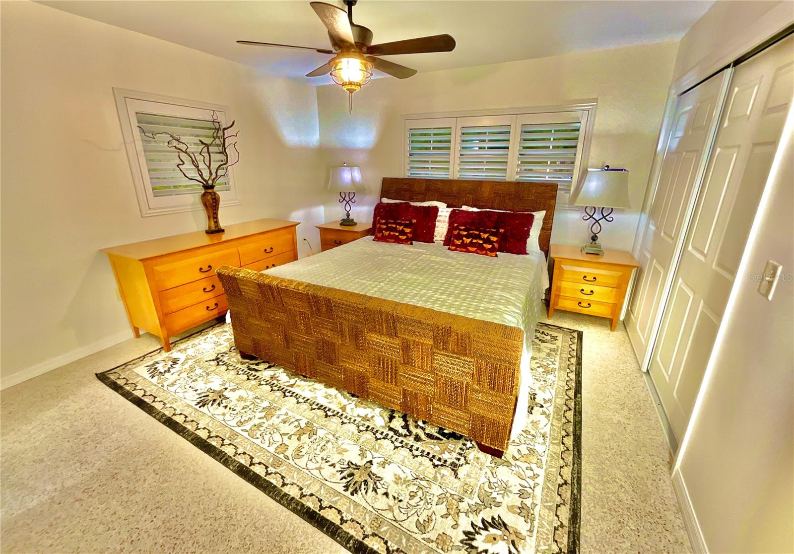 Image 26 of 56 For 17221 77th Lane