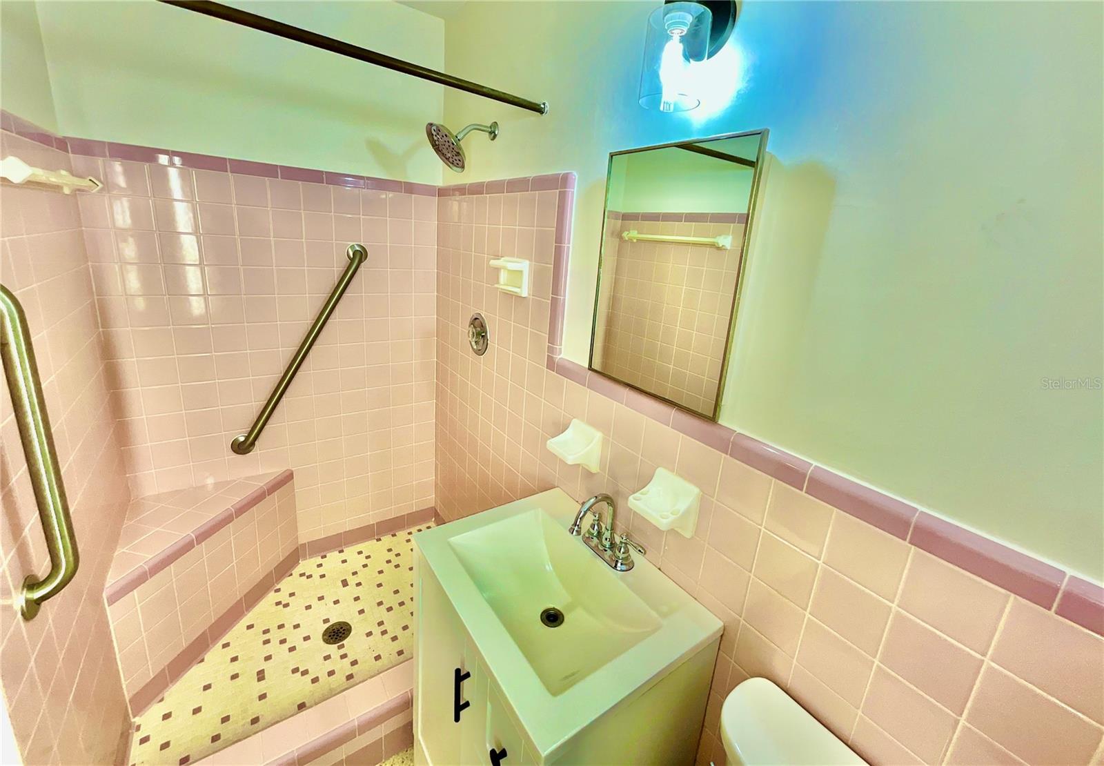 Image 28 of 56 For 17221 77th Lane