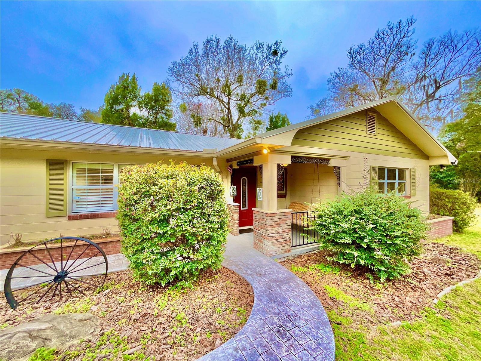 Image 4 of 56 For 17221 77th Lane