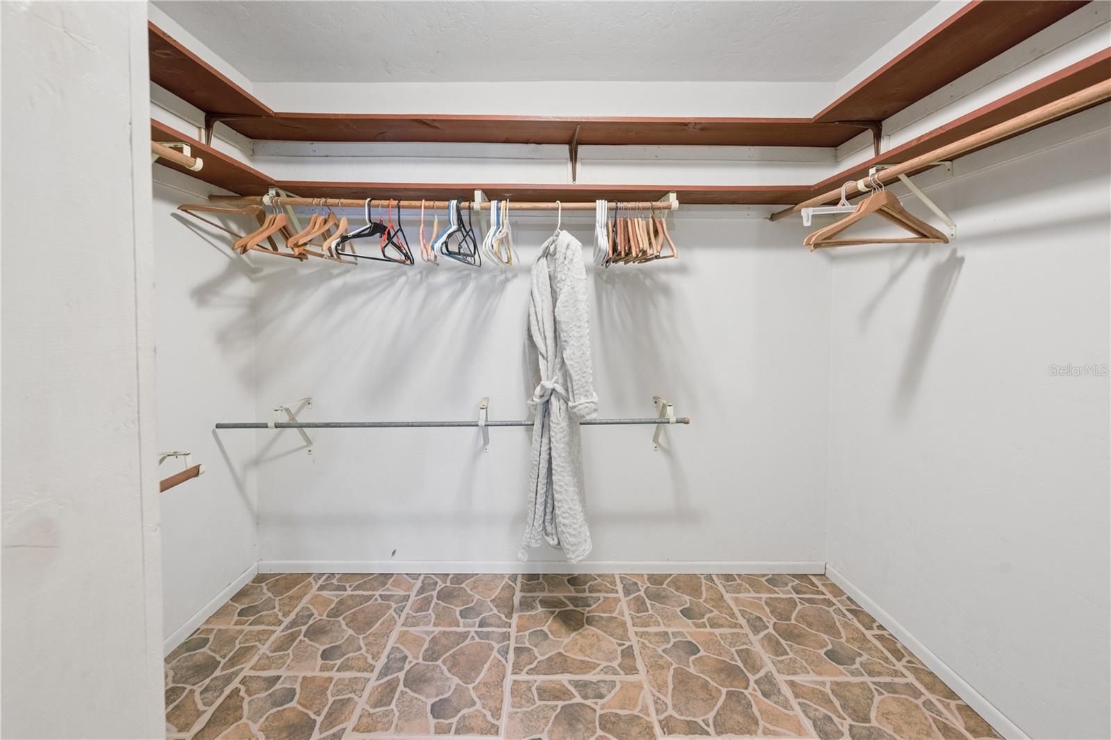 Image 34 of 47 For 15851 15th Street