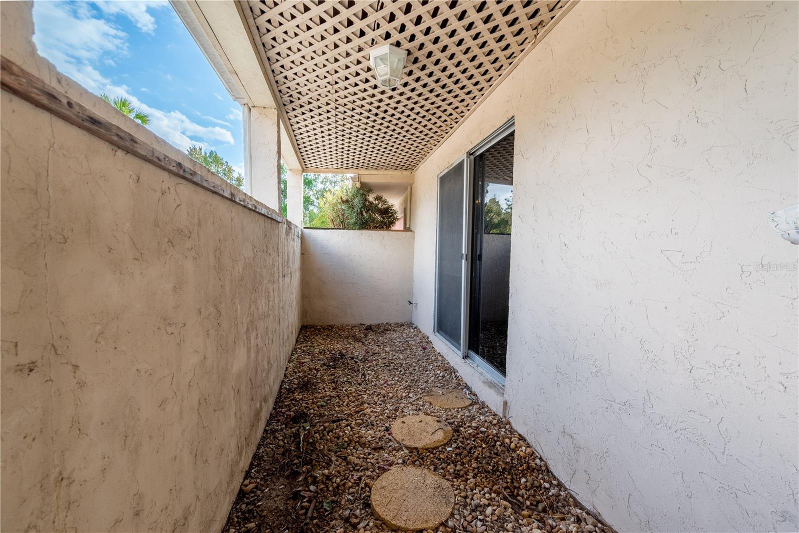 Image 9 of 47 For 15851 15th Street